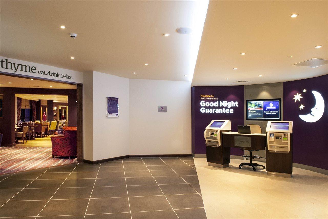 Premier Inn Bath City Centre Екстериор снимка