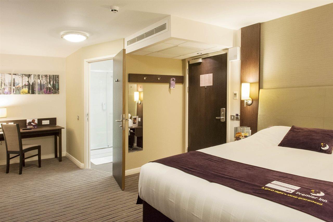 Premier Inn Bath City Centre Екстериор снимка