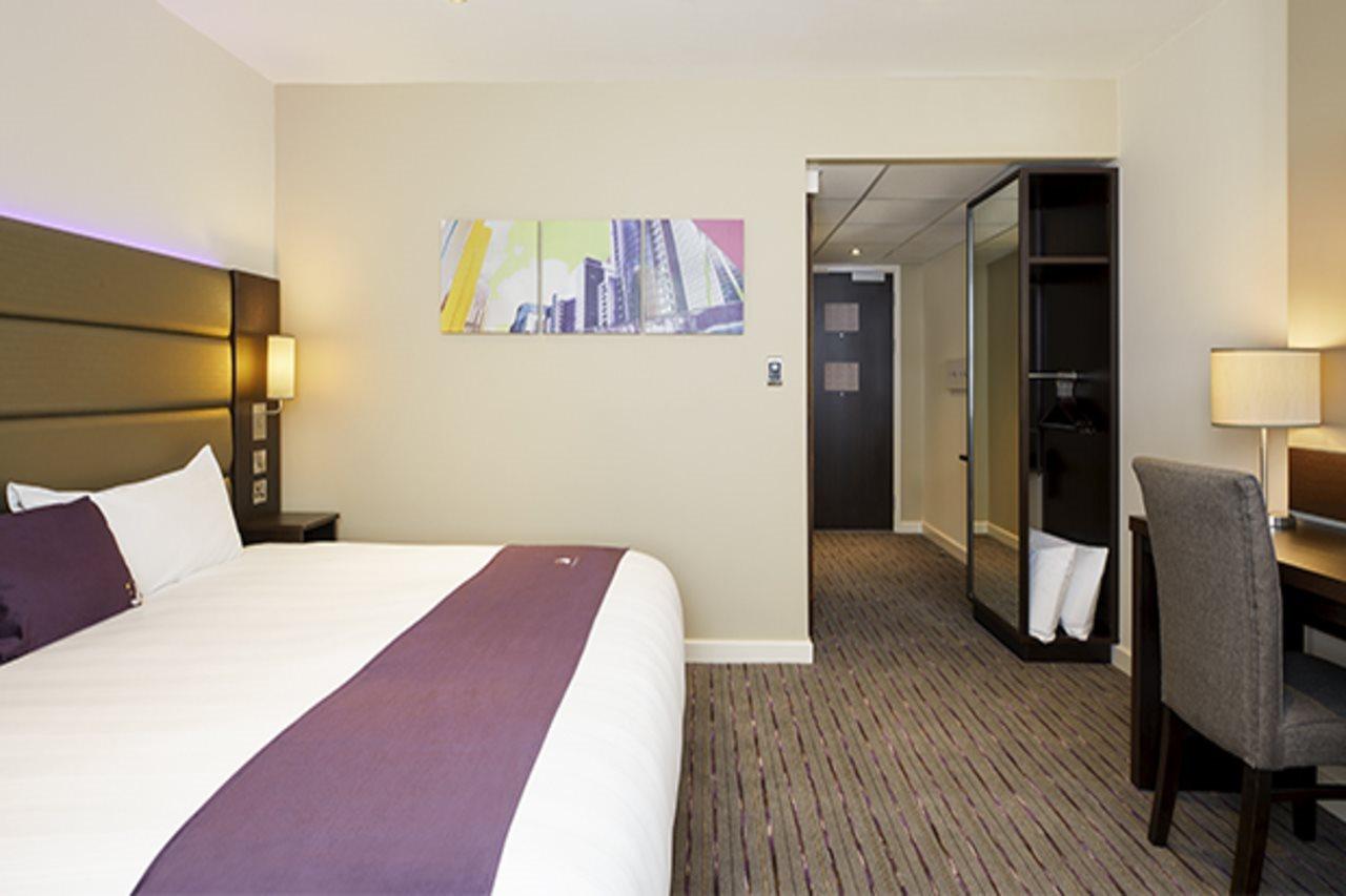 Premier Inn Bath City Centre Екстериор снимка