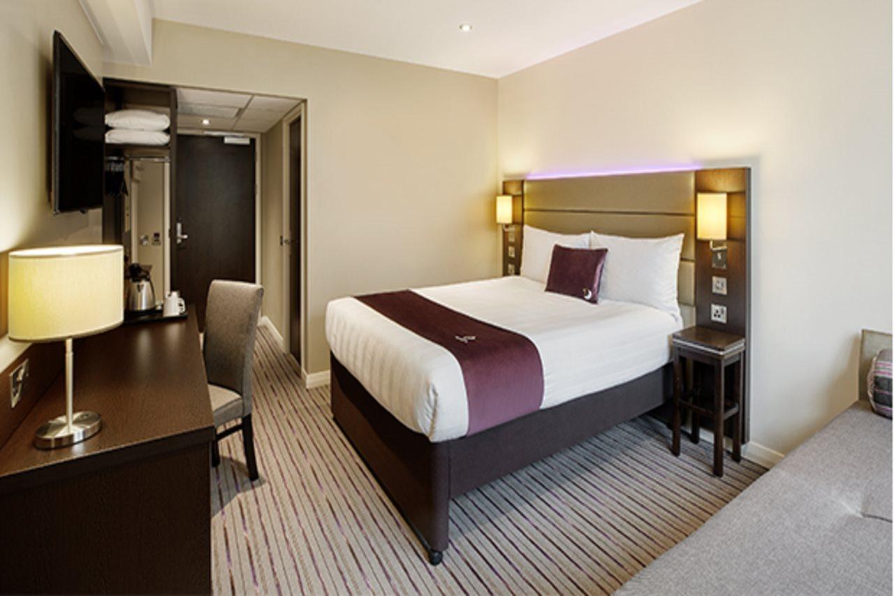 Premier Inn Bath City Centre Екстериор снимка