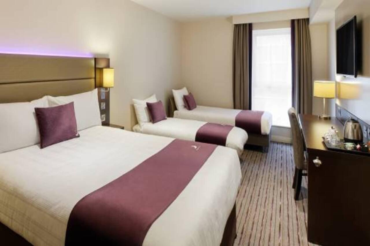 Premier Inn Bath City Centre Екстериор снимка