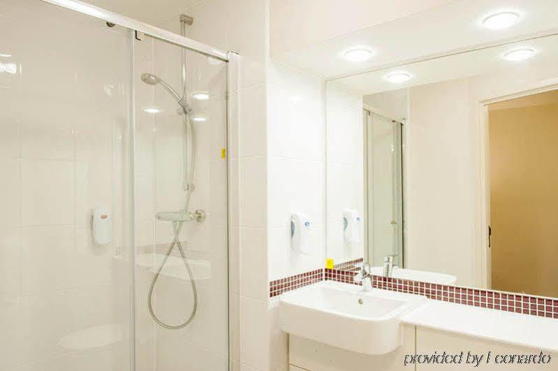 Premier Inn Bath City Centre Екстериор снимка